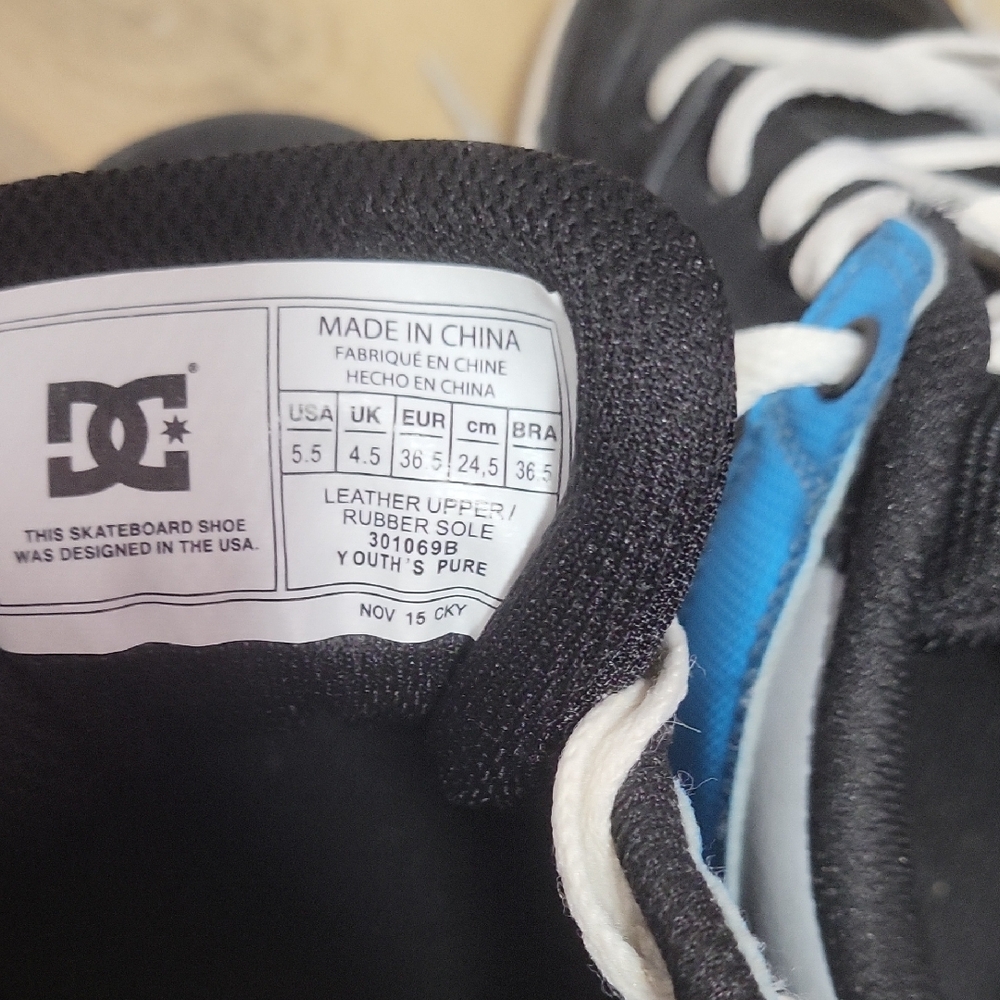 DC Black and Blue Sneakers with White Details - Picture 4 of 4